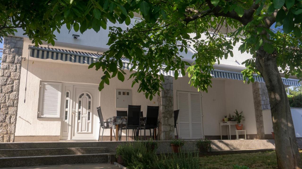 Apartmani Gaj Malinska Exterior photo