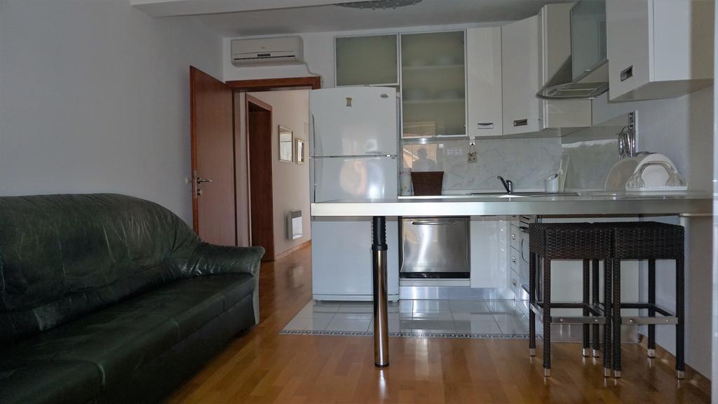 Apartmani Gaj Malinska Exterior photo