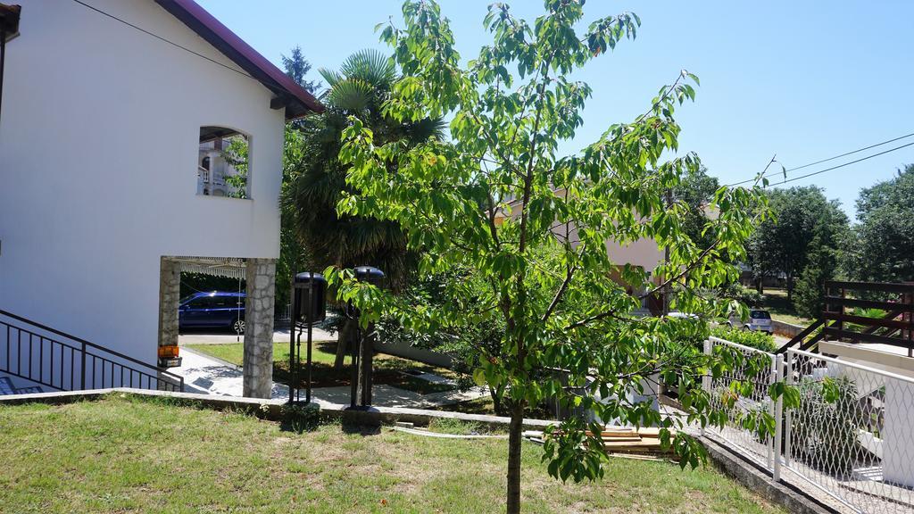 Apartmani Gaj Malinska Exterior photo